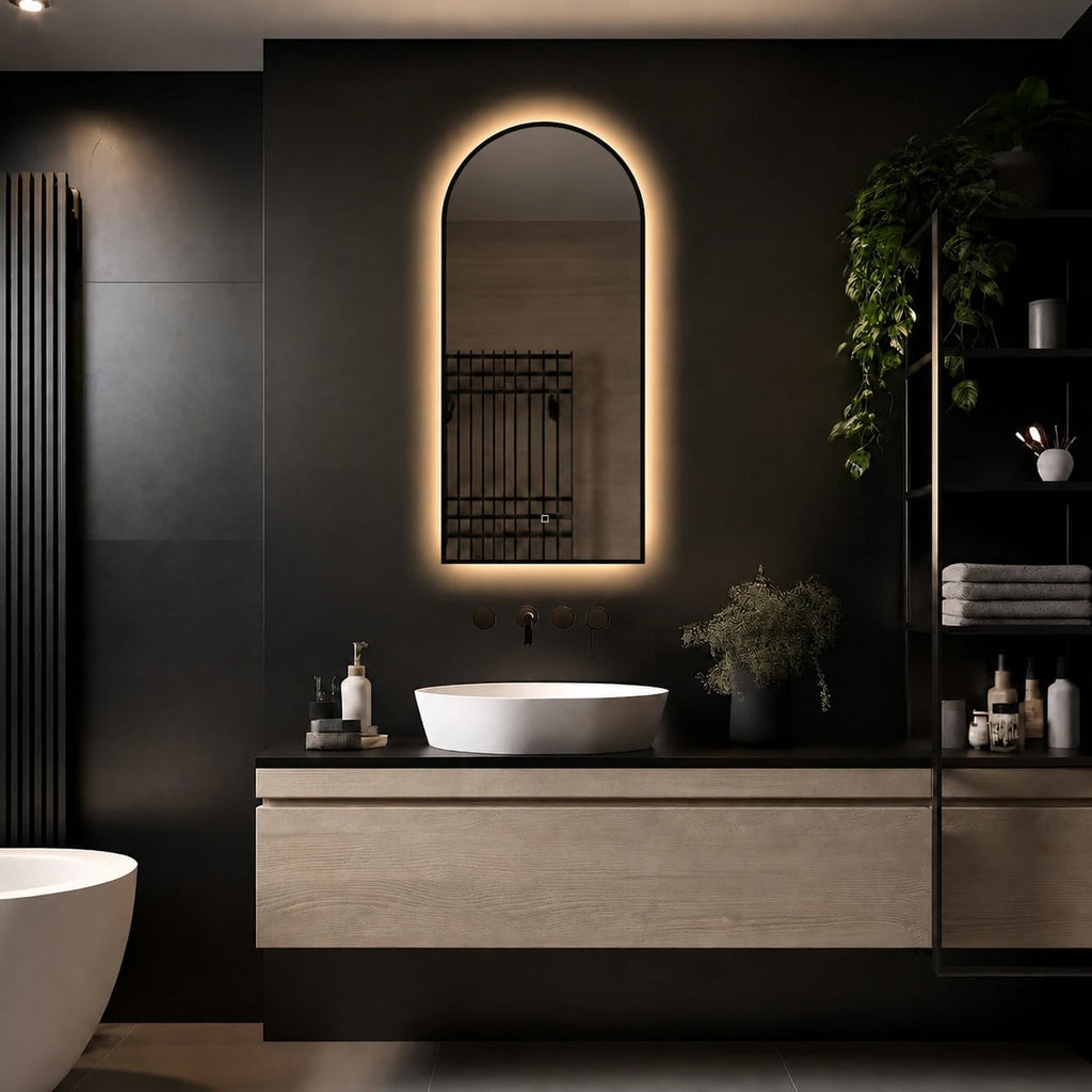 Badkamerspiegel Marrakech 45x100, met zwarte lijst 3000k
